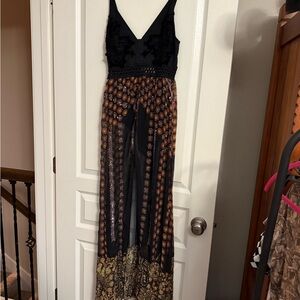 Elegant Black and Gold Maxi Dress